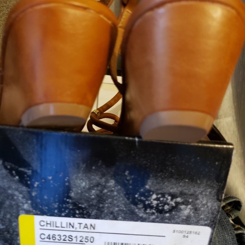 Sandals - Picture 4 of 5